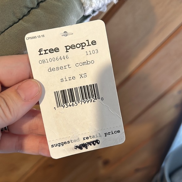 NWT Free People Rivington Sherpa jacket in green cream desert combo - Picture 9 of 10